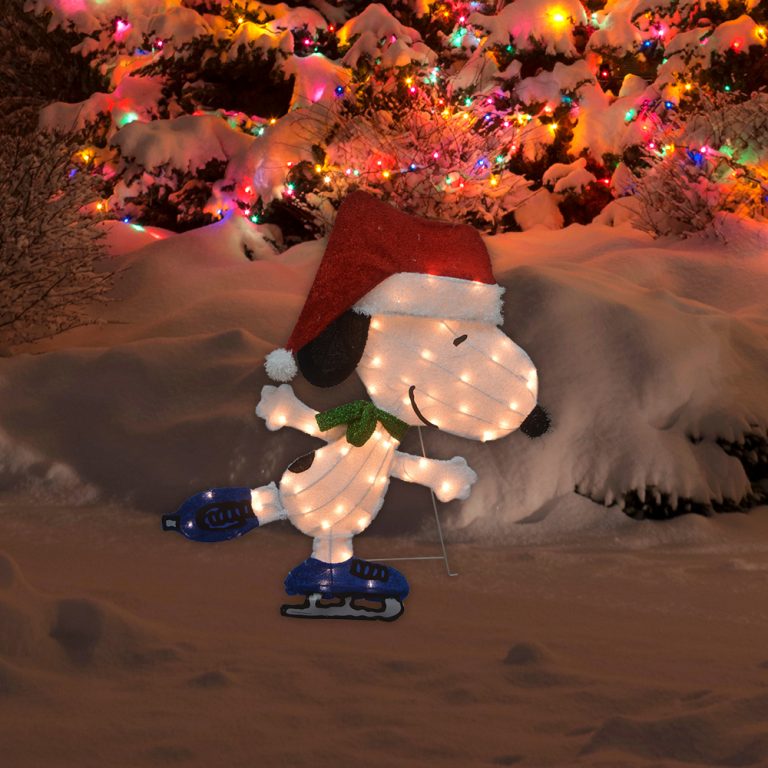 32" 2D LED Prelit Peanuts Christmas Yard Art Snoopy Ice Skating