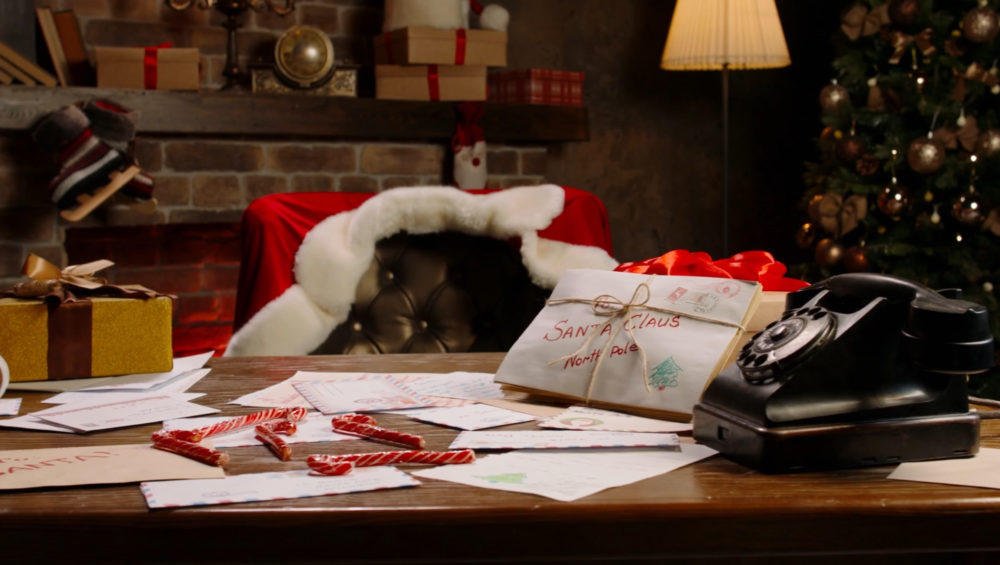 WINDOWFX CLASSIC SANTA » Total Home Decor