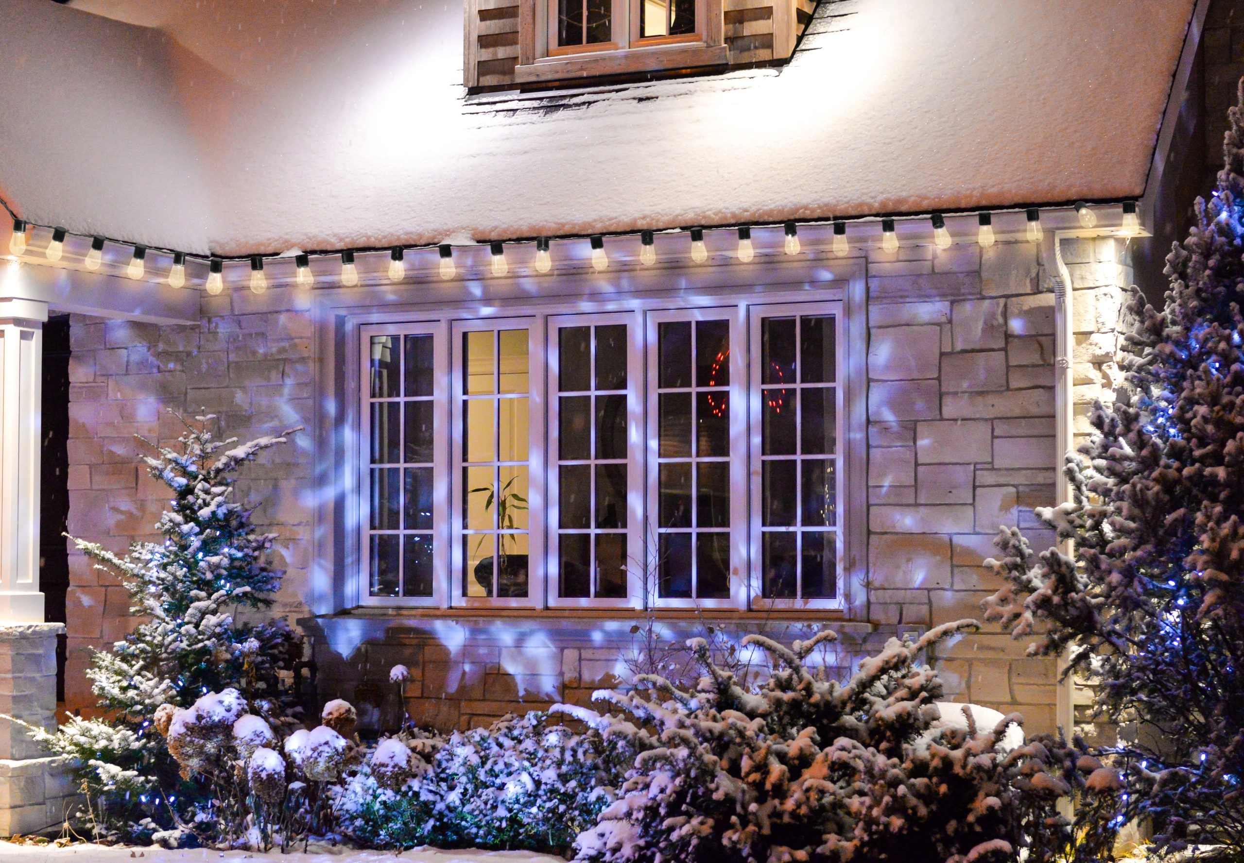 white christmas lights on houses